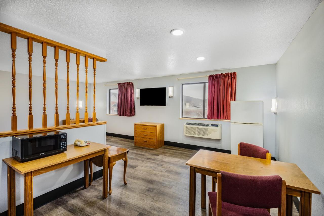 Hotel Super 8 By Wyndham Waynesburg Exteriér fotografie